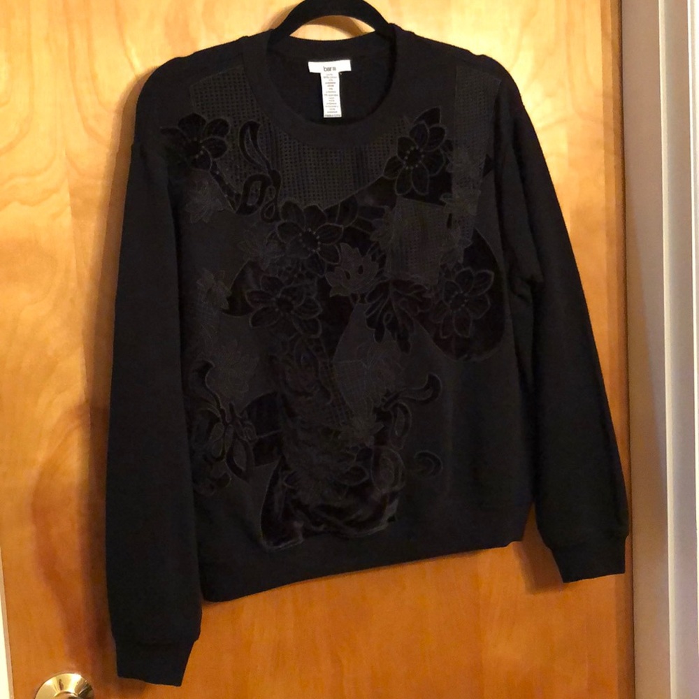 Super cute sweatershirt!!